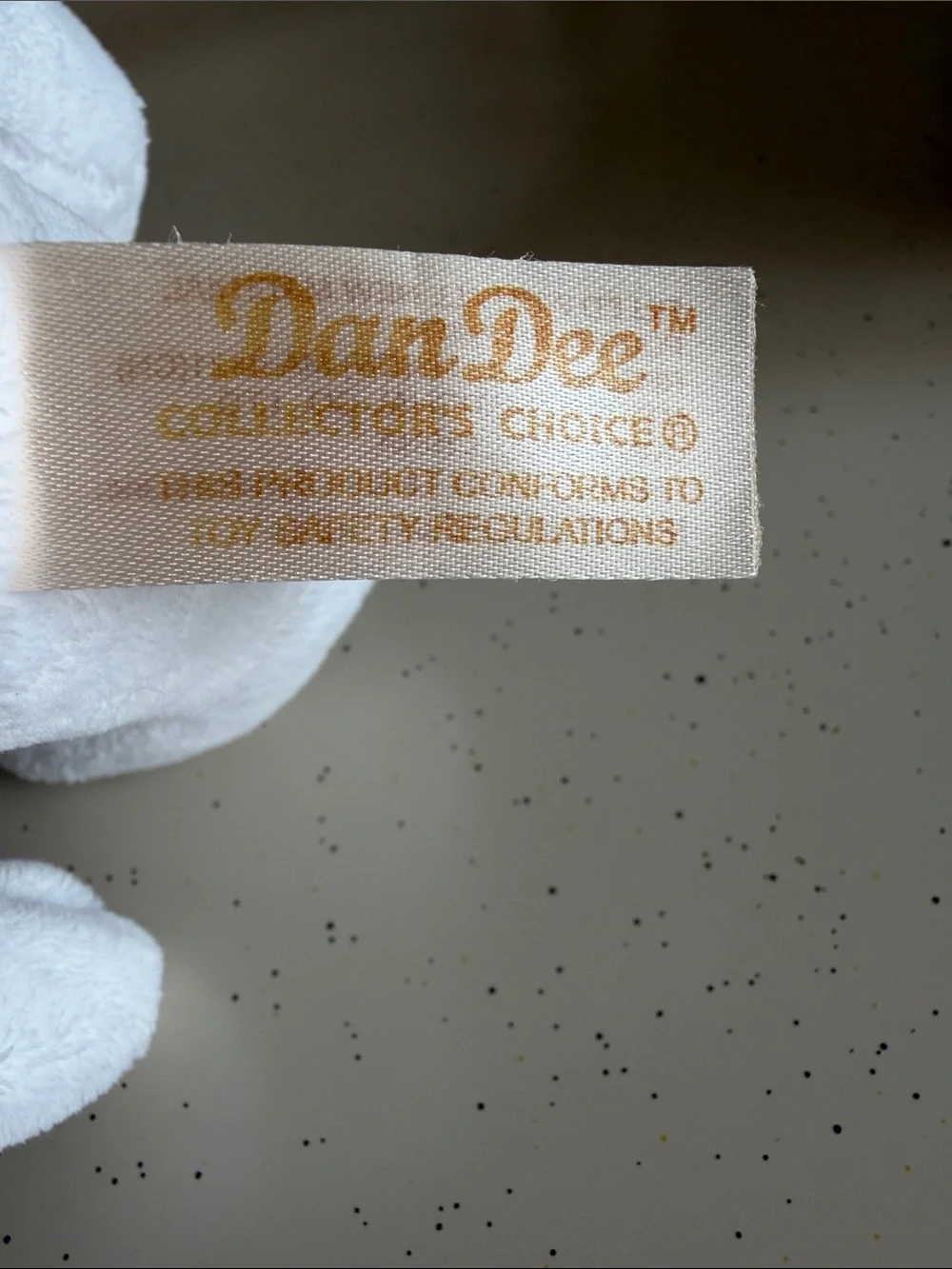 DanDee Snoopy plush toy